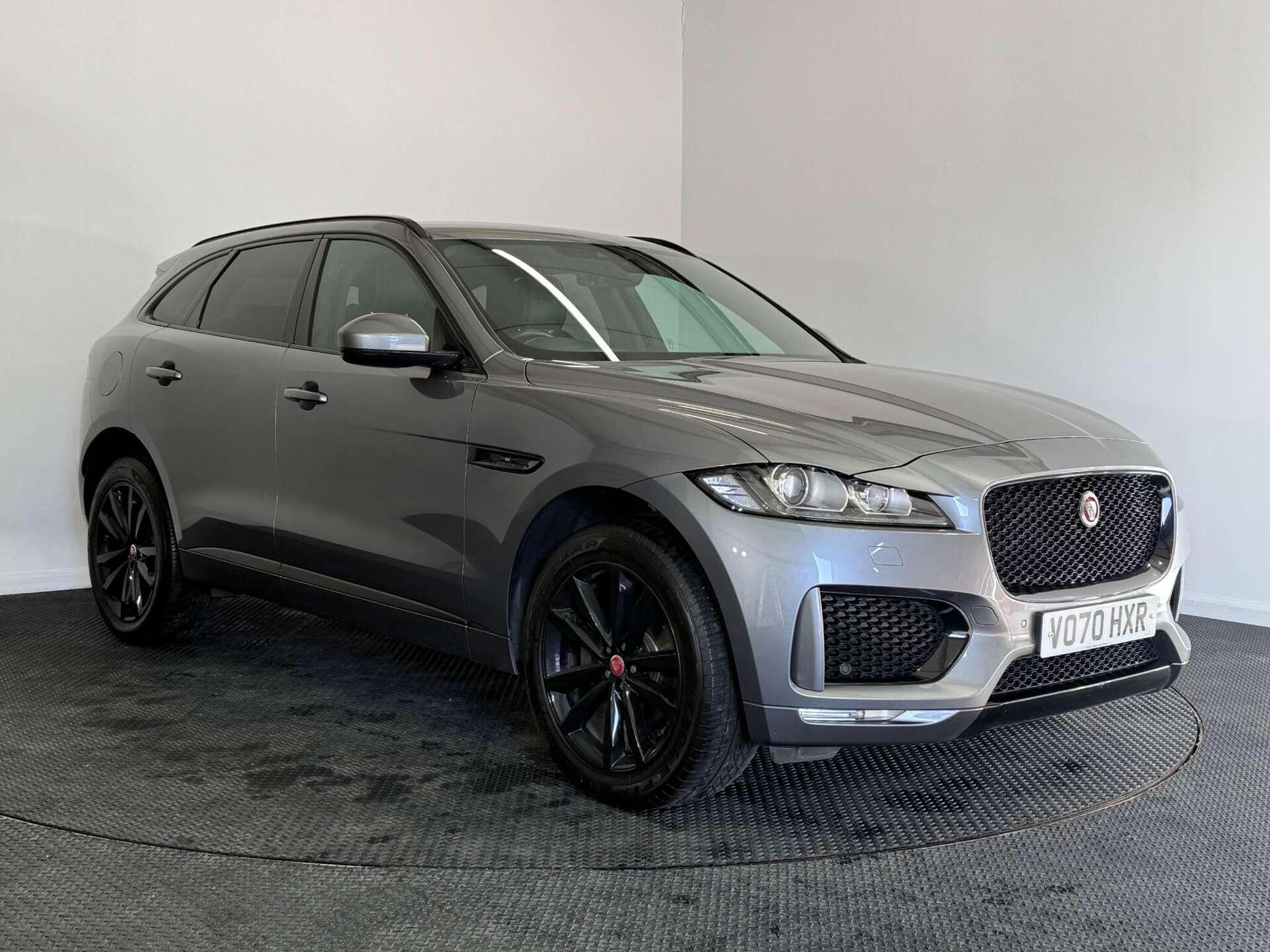 Jaguar F-PACE