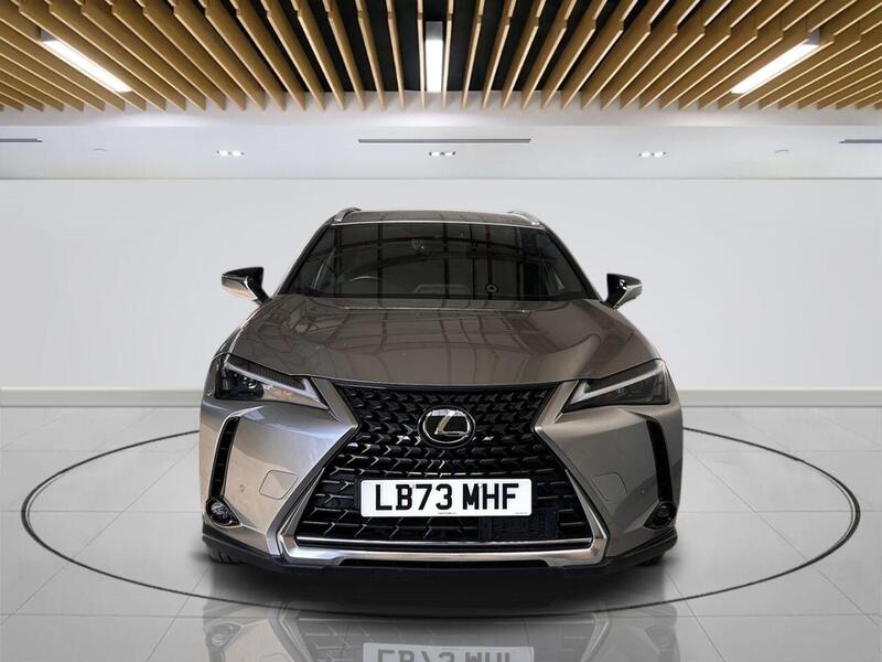 Lexus UX